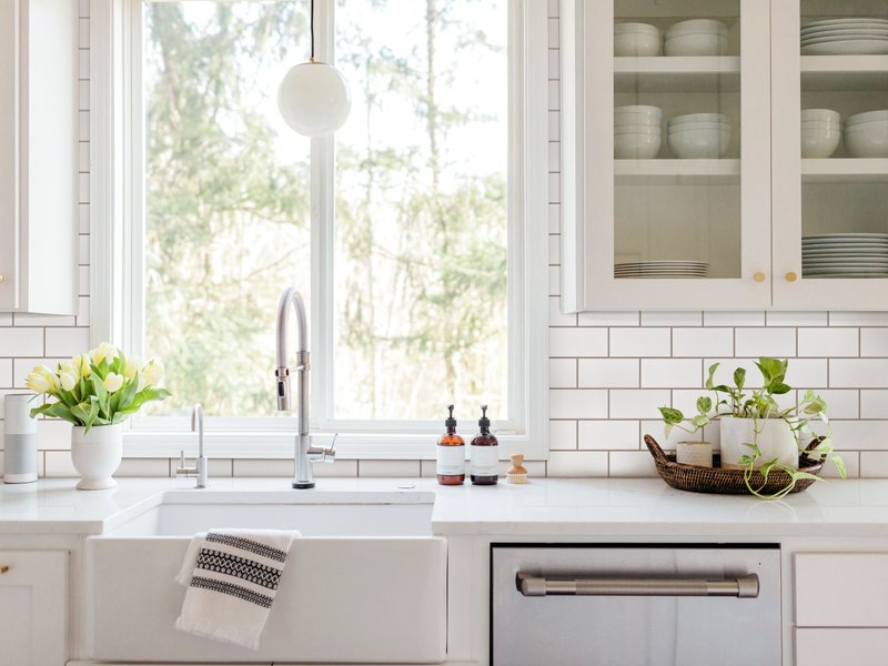 White countertop